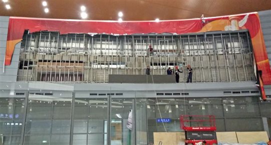 ▲排除故障，，，，，全力以赴推动度
